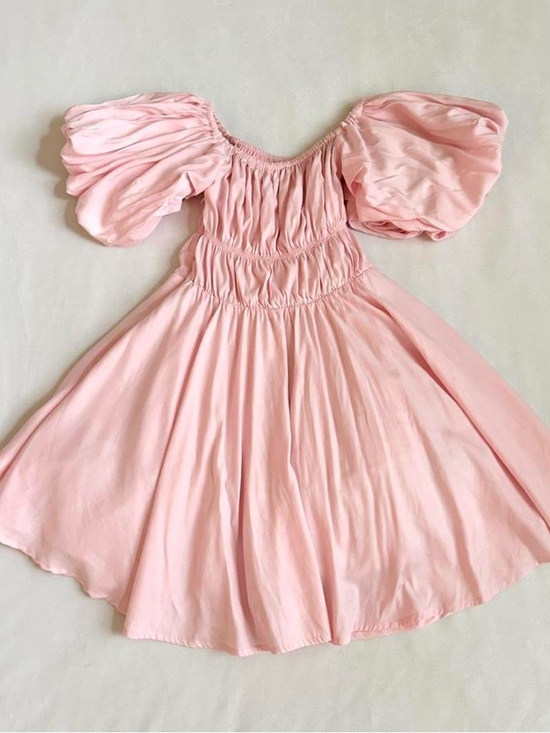 J.ING Dresses & Skirts - J.ING Light Pink Puff-Sleeve Party Dress